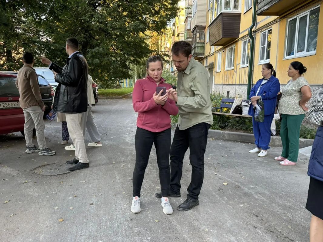 В каждом дворе — своя история: встречи с жителями продолжаются В каждом дворе — своя история: встречи с жителями продолжаются