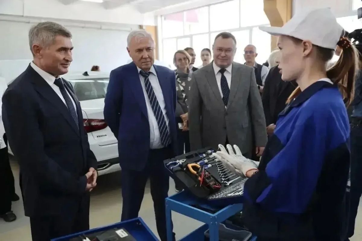 Дмитрий Чернышенко: 95 новых кластеров «Профессионалитета» начнут работу в 2027 году Дмитрий Чернышенко: 95 новых кластеров «Профессионалитета» начнут работу в 2027 году
