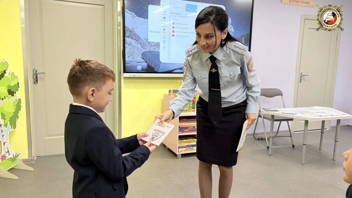 Сертификат пешехода и световозвращатель в подарок: как превратить ПДД в привычку Сертификат пешехода и световозвращатель в подарок: как превратить ПДД в привычку