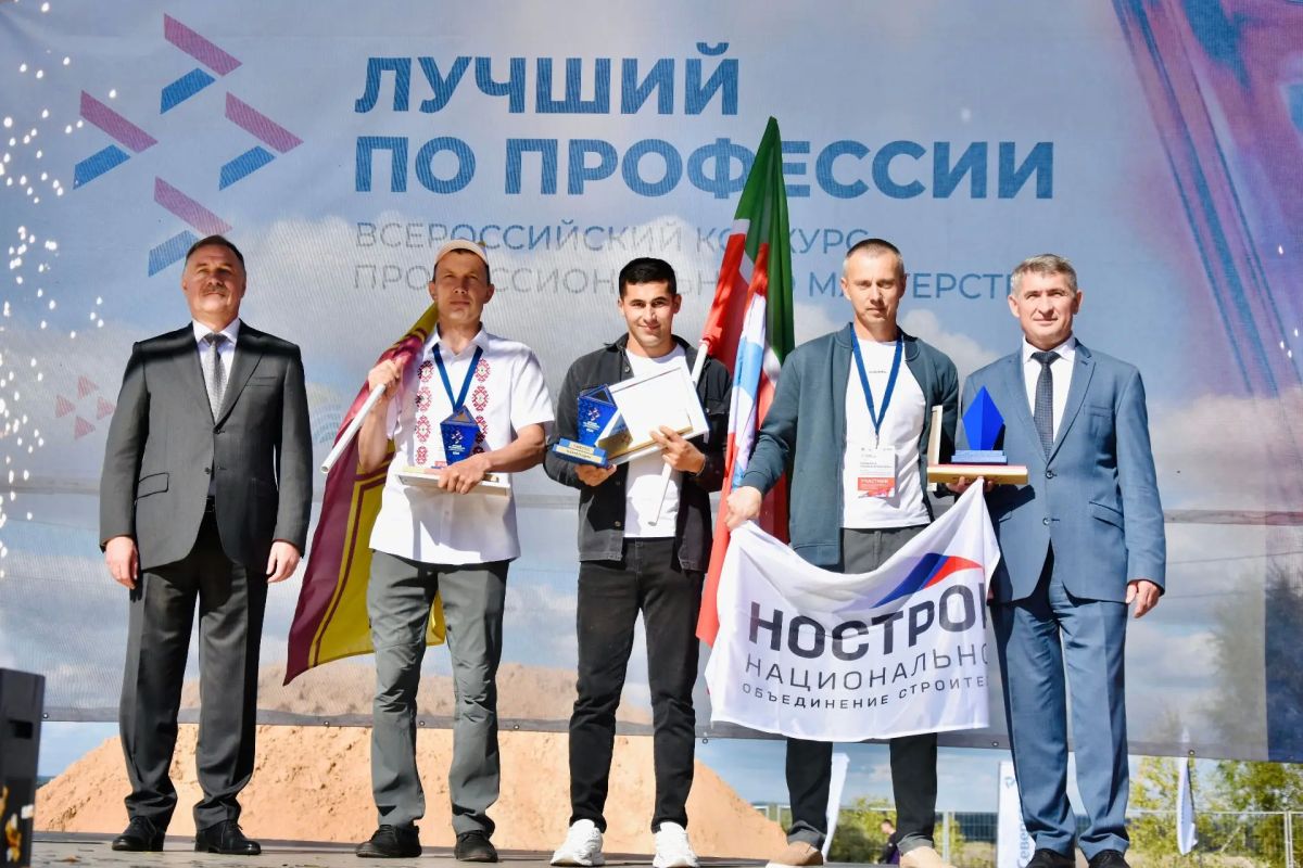 Наши мастер отделочных работ и каменщик – в числе лучших в России! Наши мастер отделочных работ и каменщик – в числе лучших в России!