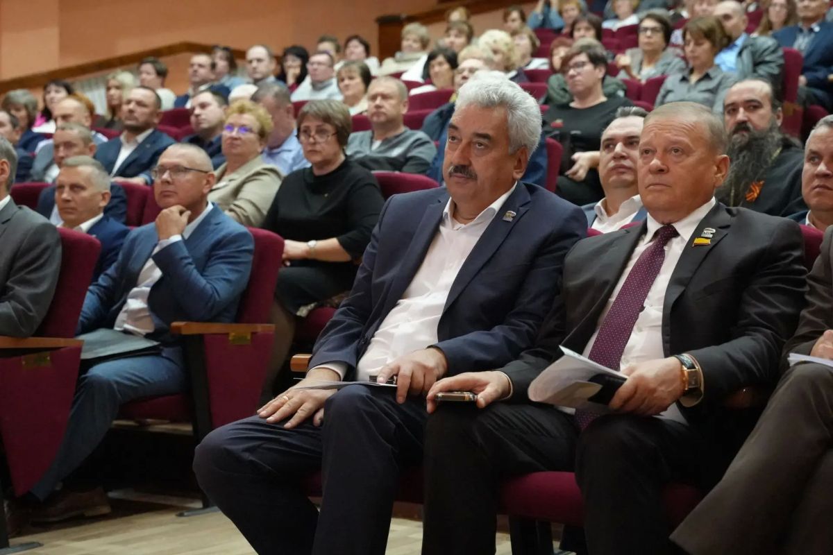 Леонид Черкесов: В Порецком округе прошёл «Открытый разговор»: вместе с командой Правительства Чувашии встретились с активом муниципалитета Леонид Черкесов: В Порецком округе прошёл «Открытый разговор»: вместе с командой Правительства Чувашии встретились с активом муниципалитета