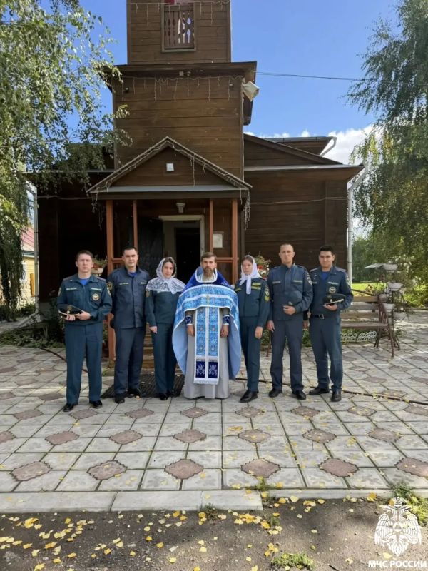 „Неопалимая Купина“ - покровительница огнеборцев „Неопалимая Купина“ - покровительница огнеборцев