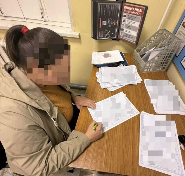 В Чувашии сотрудники Госавтоинспекции выявили на дороге злостную неплательщицу штрафов В Чувашии сотрудники Госавтоинспекции выявили на дороге злостную неплательщицу штрафов