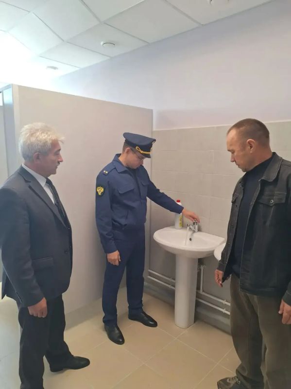 Прокуратурой Шемуршинского района контролируется ход капитального ремонта МБОУ «Карабай-Шемуршинская СОШ» Прокуратурой Шемуршинского района контролируется ход капитального ремонта МБОУ «Карабай-Шемуршинская СОШ»
