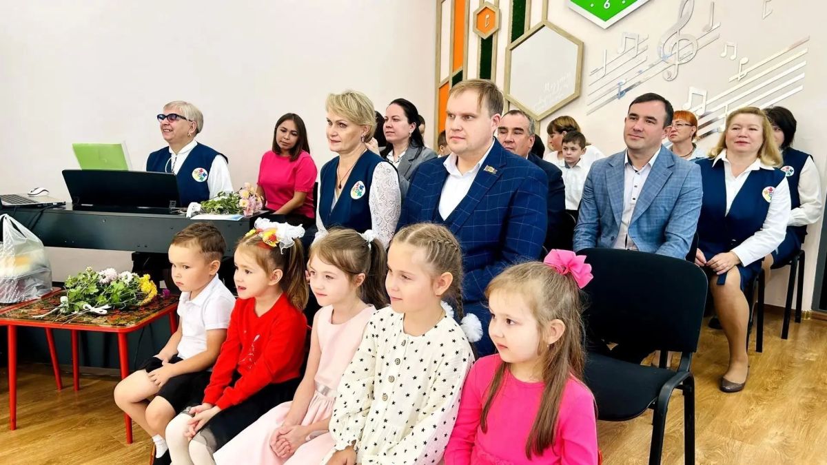 «Лучики добра» и слова благодарности: в Чебоксарах поздравляют дошкольных работников «Лучики добра» и слова благодарности: в Чебоксарах поздравляют дошкольных работников