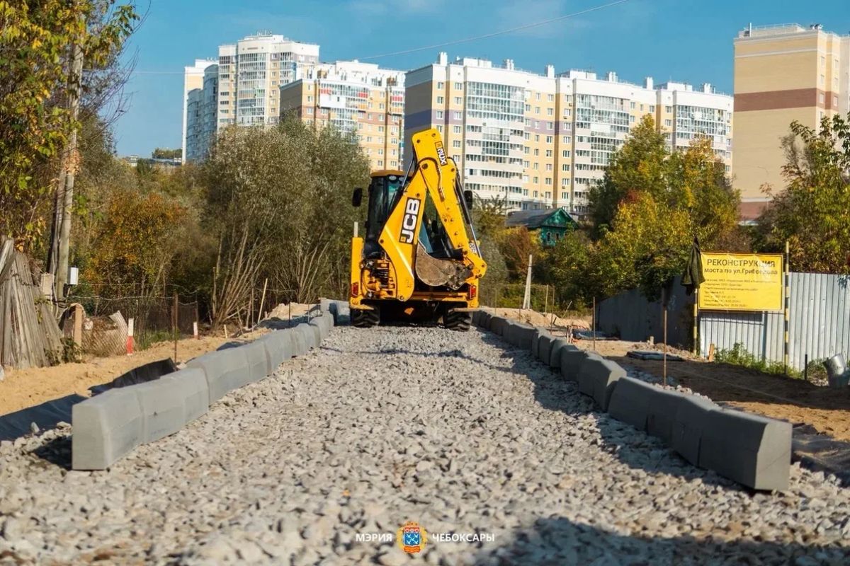 Станислав Трофимов: Начали утренний объезд с моста через реку Чебоксарку Станислав Трофимов: Начали утренний объезд с моста через реку Чебоксарку