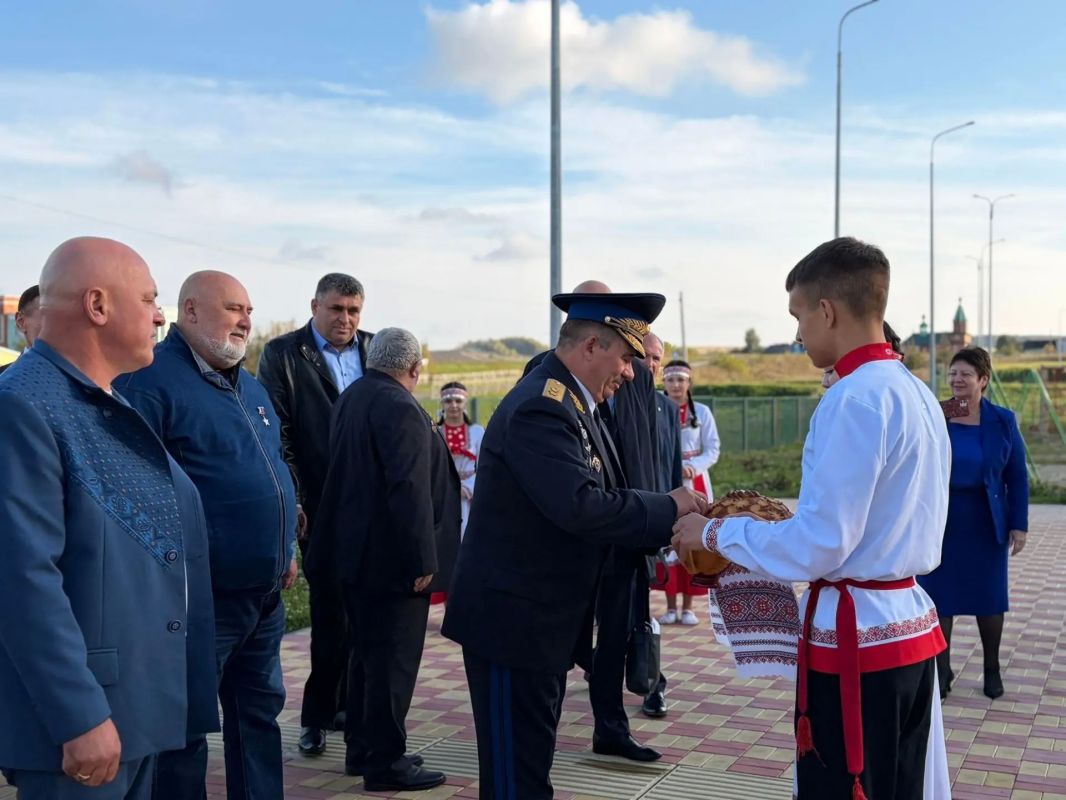 Члены Общественной палаты Чувашии приняли участие в Уроке мужества и единства Члены Общественной палаты Чувашии приняли участие в Уроке мужества и единства