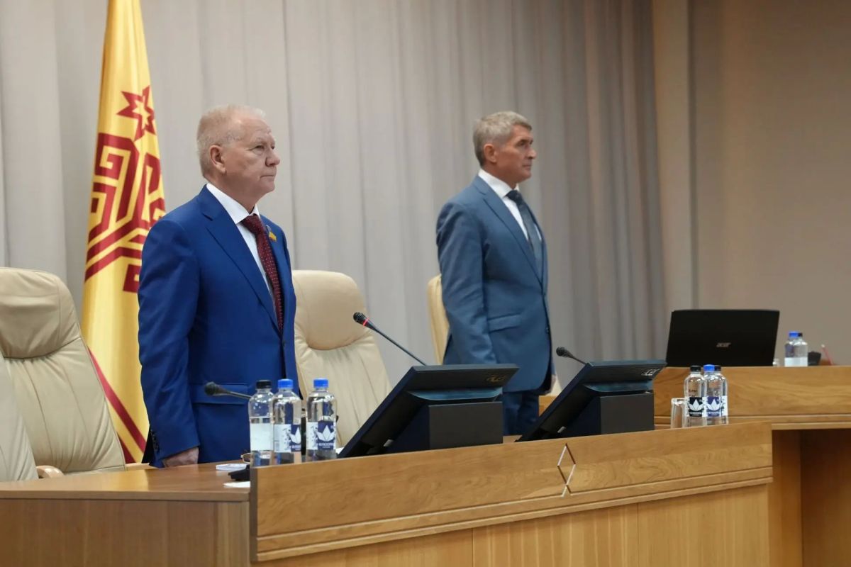 Леонид Черкесов: Начала работу первая сессия Государственного Совета Чувашской Республики восьмого созыва Леонид Черкесов: Начала работу первая сессия Государственного Совета Чувашской Республики восьмого созыва