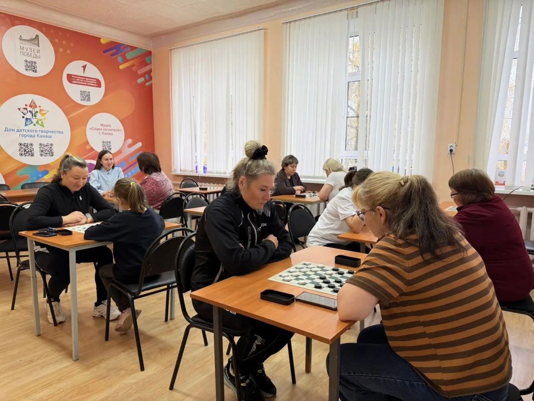 10 октября в городе Канаш на базе Спортивной школы «Локомотив» состоялась спартакиада среди женщин «Грация села», приуроченная ко Дню сельской женщины в Чувашии 10 октября в городе Канаш на базе Спортивной школы «Локомотив» состоялась спартакиада среди женщин «Грация села», приуроченная ко Дню сельской женщины в Чувашии