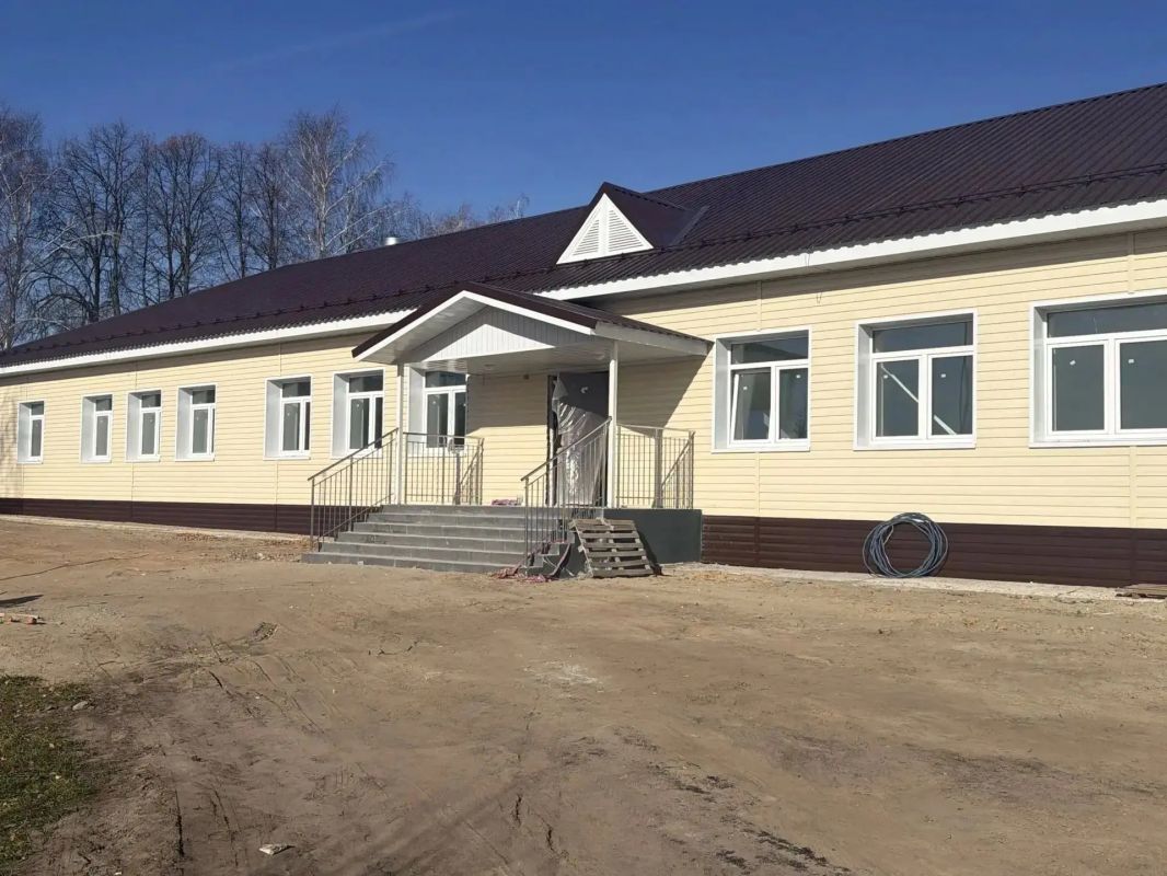 Капитальный ремонт в Сятра-Лапсарской школе уверенно движется к завершению! Капитальный ремонт в Сятра-Лапсарской школе уверенно движется к завершению!