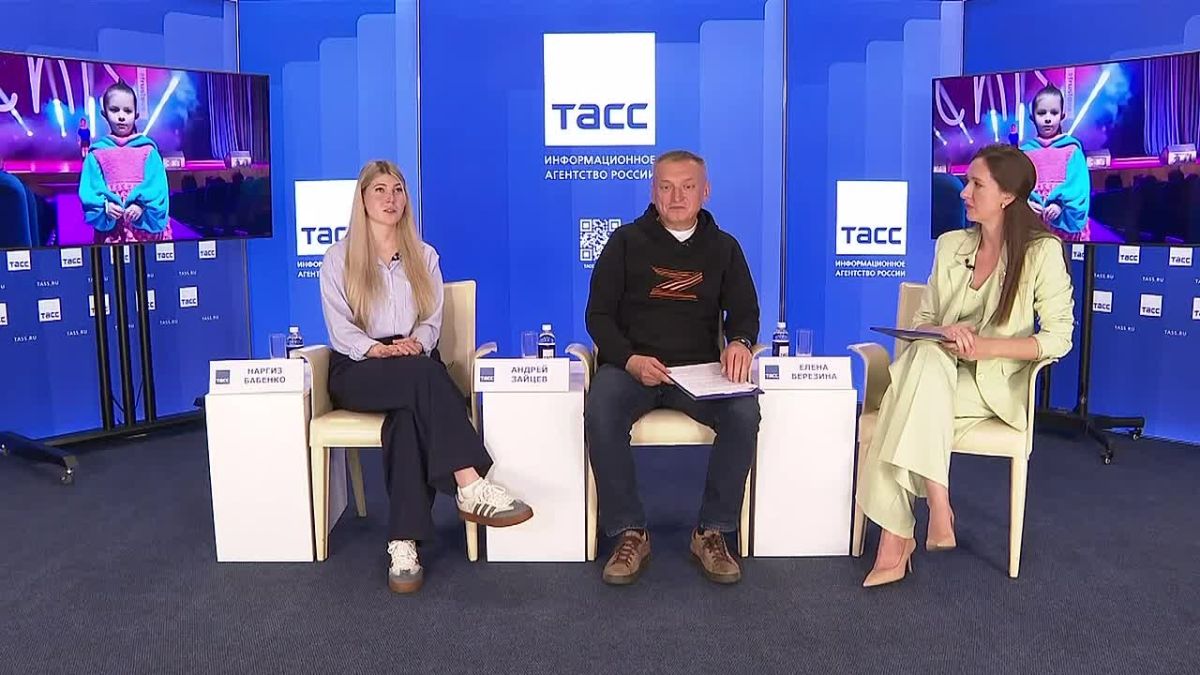 Дизайнеры из Ставрополья и Северной Осетии представят свои национальные коллекции на IV фестивале легкой промышленности, моды и дизайна "СтавStyle", который пройдет в Георгиевске 31 октября