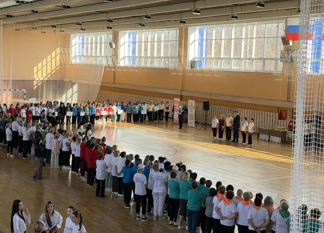 Энергия, грация и невероятный драйв: в Новочебоксарске состоялась XII Спартакиада активисток «Женского движения» Энергия, грация и невероятный драйв: в Новочебоксарске состоялась XII Спартакиада активисток «Женского движения»