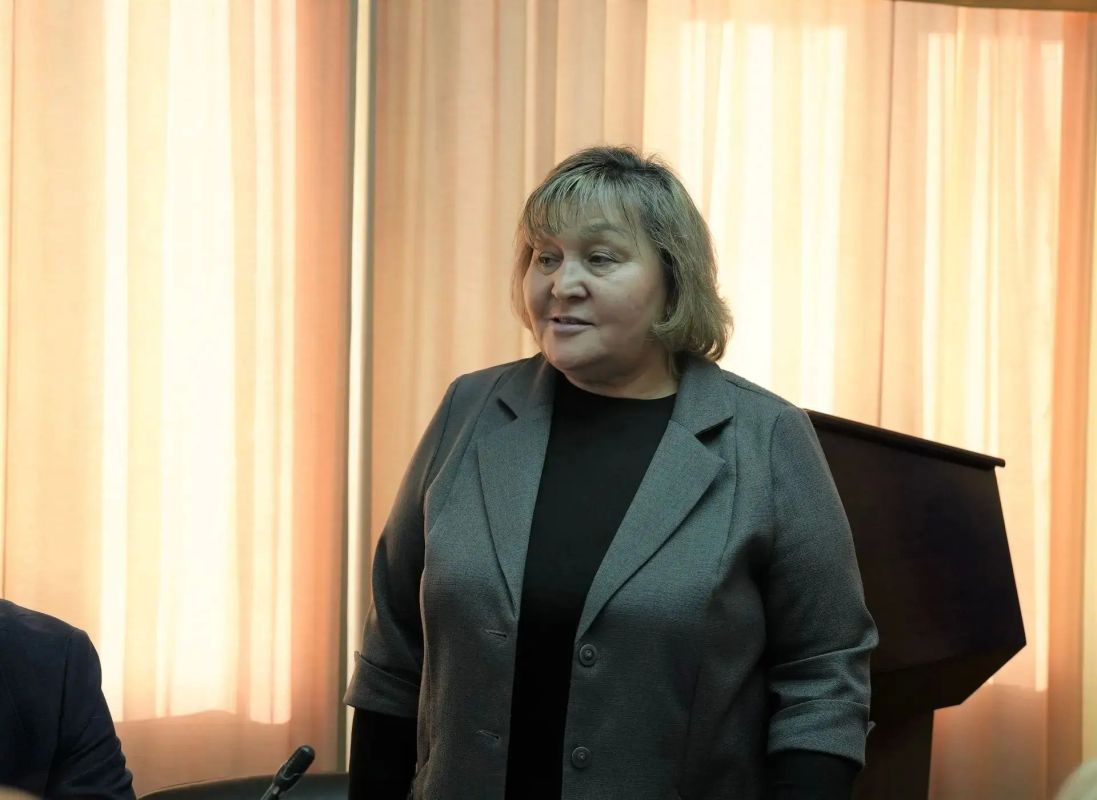 Леонид Черкесов: Стартовала программа обучения для депутатов Государственного Совета Чувашской Республики нового созыва Леонид Черкесов: Стартовала программа обучения для депутатов Государственного Совета Чувашской Республики нового созыва