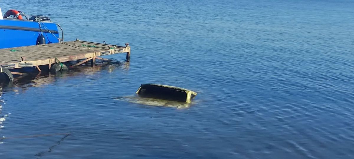 МЧС Чувашии: спасатели отработали подъём затонувшего автомобиля из воды МЧС Чувашии: спасатели отработали подъём затонувшего автомобиля из воды